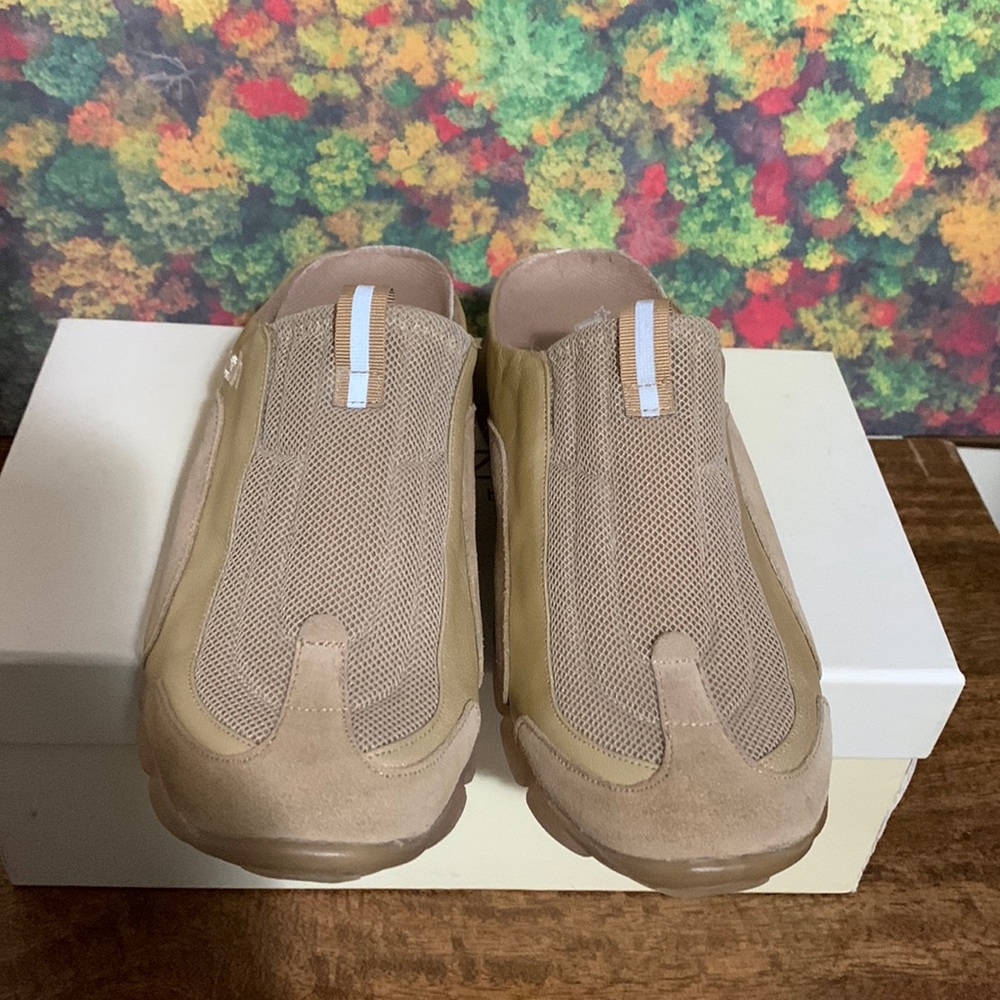 WOSH SLIP ON SNEAKER size 38 made in Spain /US 7.5 used once